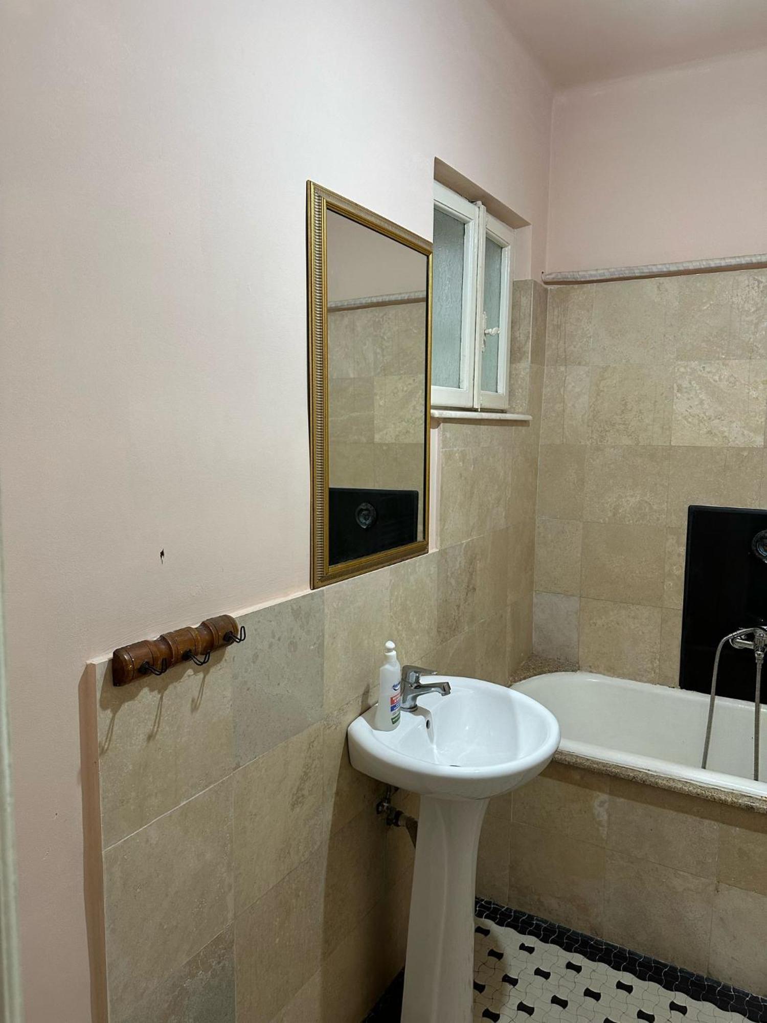 Old Town Apartment Next To Sea 콘스탄차 외부 사진
